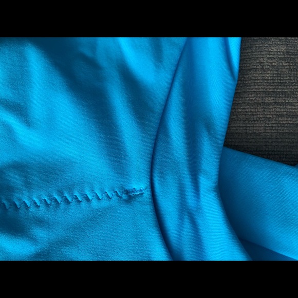 Sports bra from lululemon - Picture 4 of 5